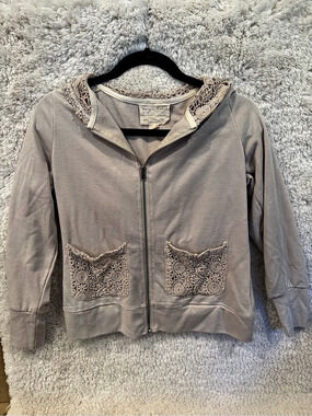 the Victoria Gray Lace Hood Utility Jacket Like New